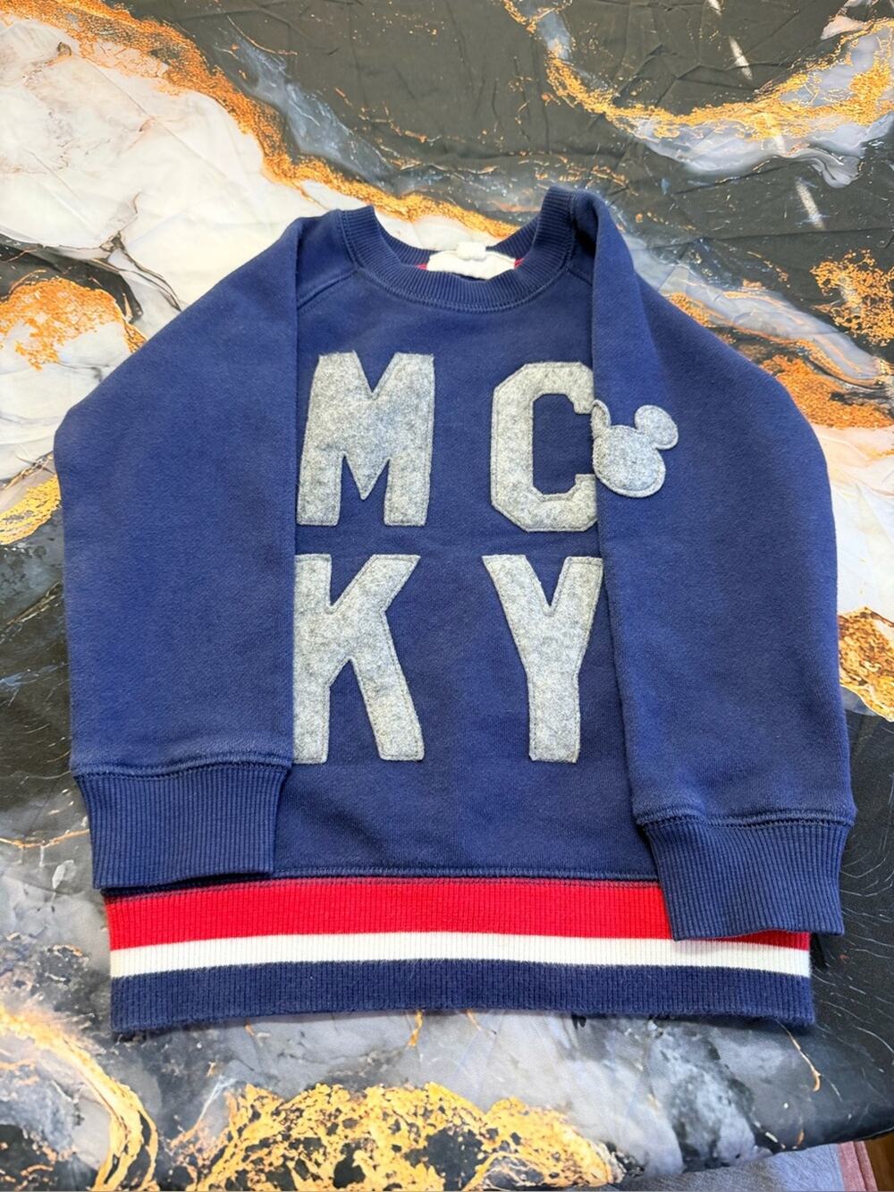 Gap/Disney sweatshirt size 4 years kids